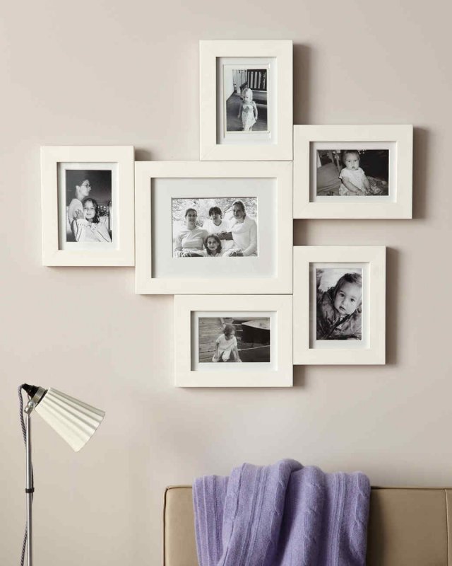 Композиция из фоторамок на стену