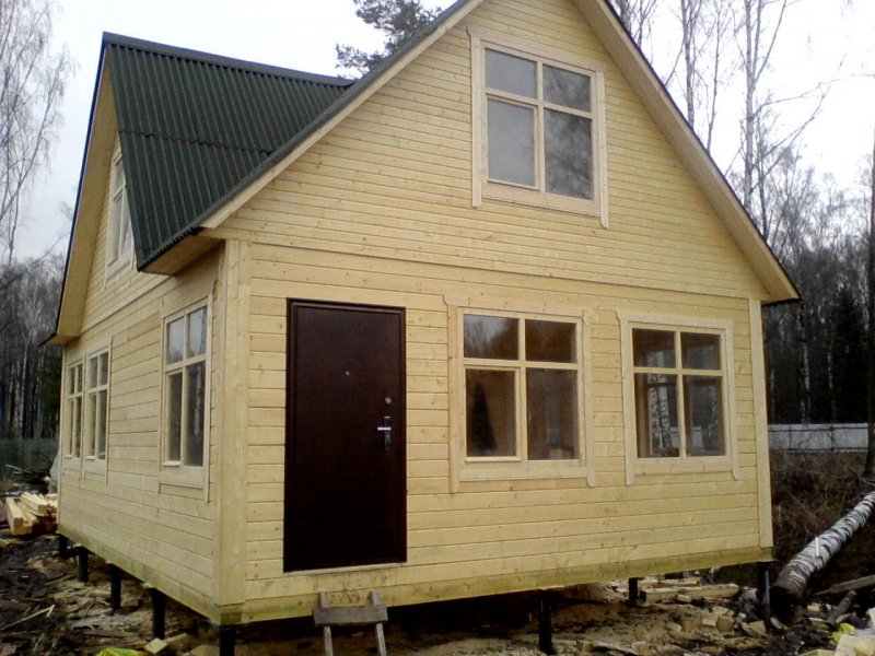 Дачный дом из бруса своими руками