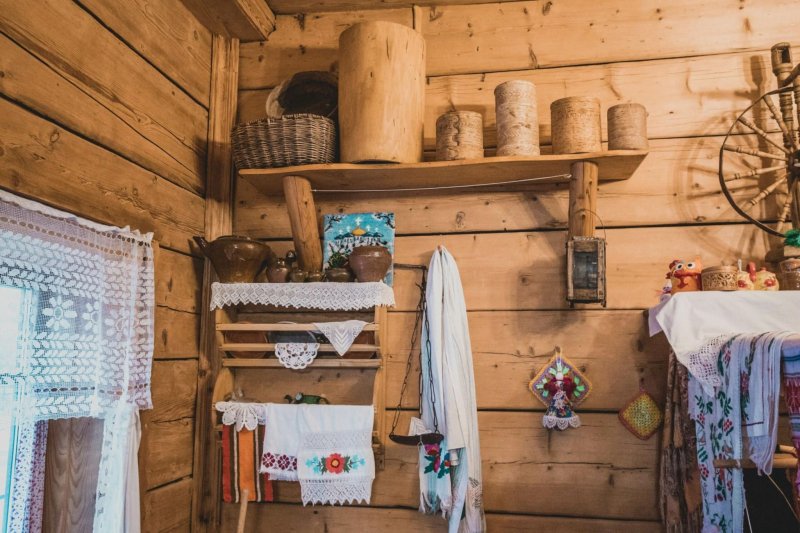 Русская изба в деревне