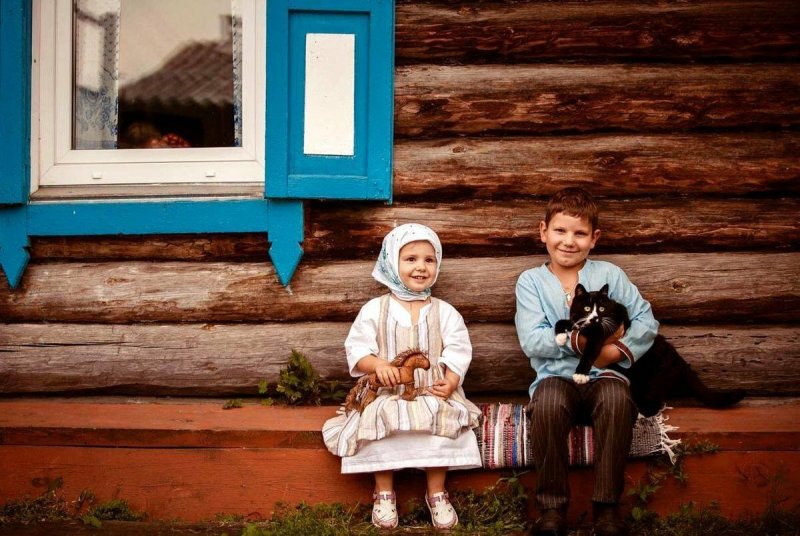 Счастливые Деревенские дети