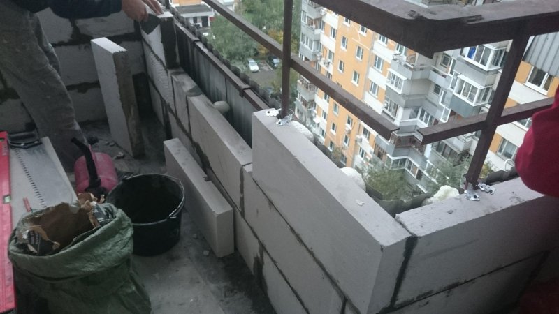 Комбинированный дом с мансардой