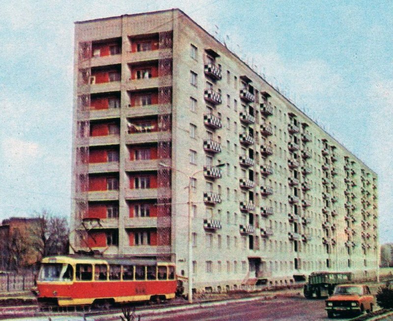 Плиточные 9 этажки 1970-х