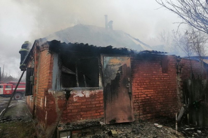 Разрушенные дома пожары