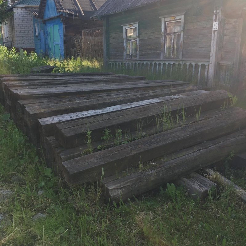 Пристрой из шпал