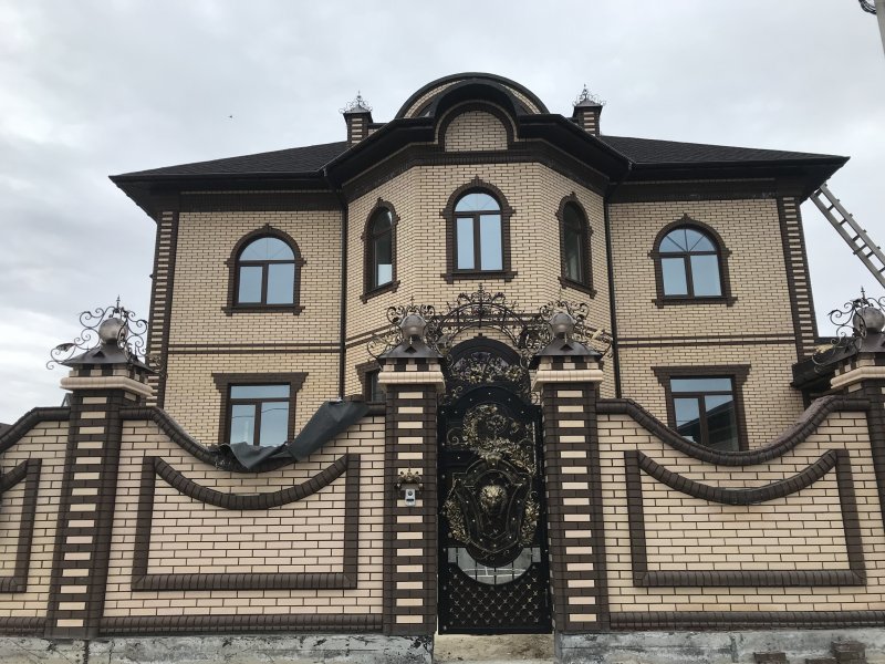 Дом коробка из кирпича слоновая кость