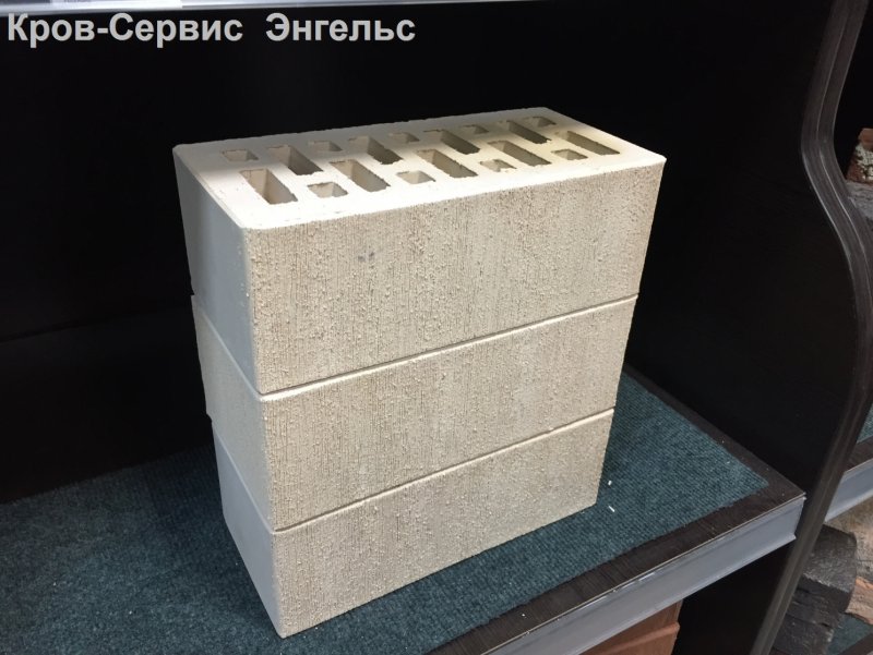 Дом из кирпича слоновая кость и шоколад