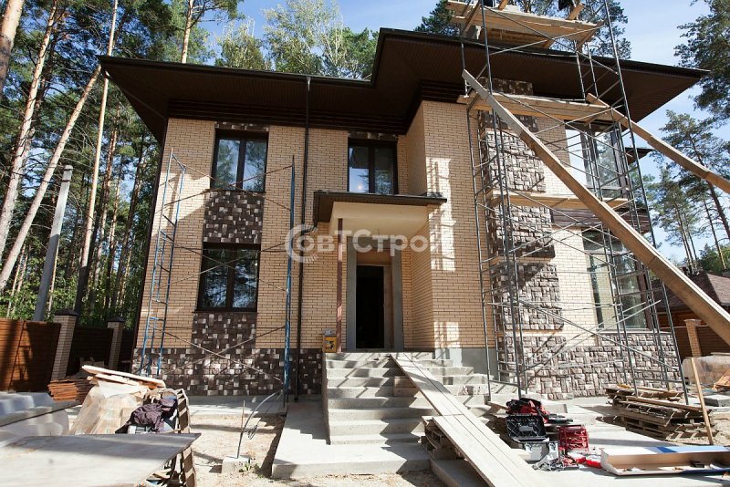 Дом из кирпича ЖКЗ слоновая кость