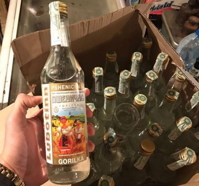 Алкоголь на столе