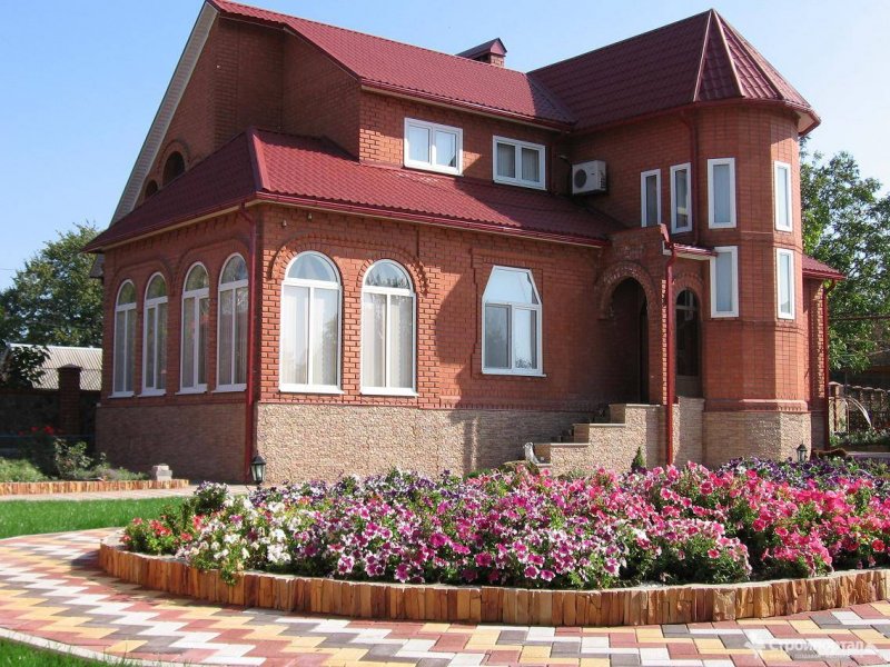 Кирпичный дом