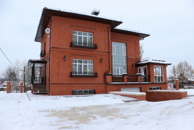 Дома из Кирово Чепецкого кирпича