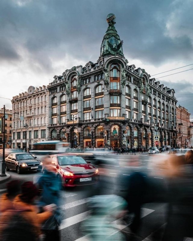 Старинные здания Питера