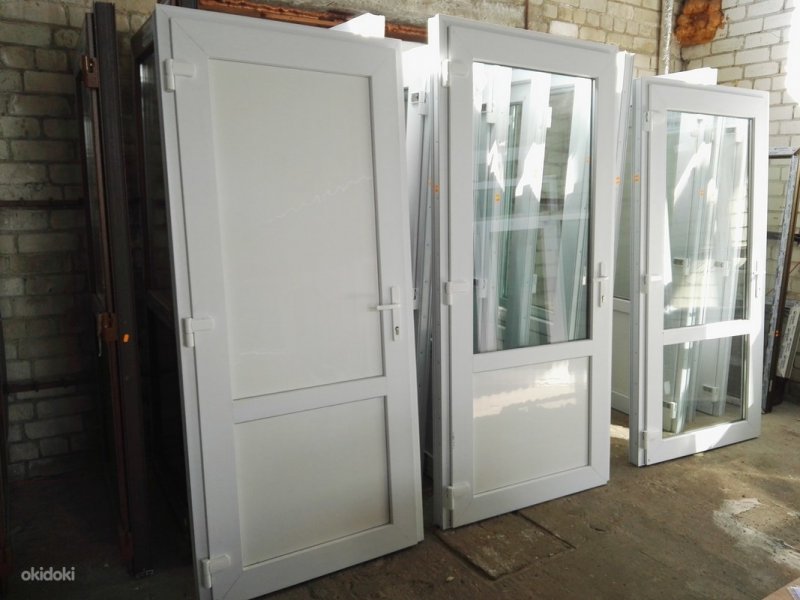 Пластиковые двери VEKA входные