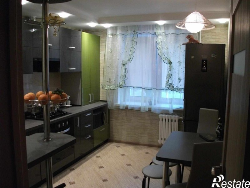 Угловая кухня 11 кв.м