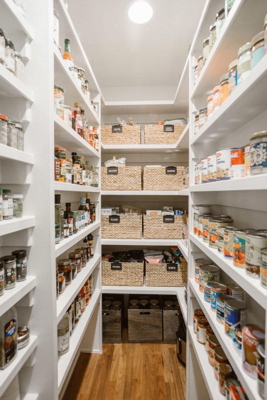 Кладовая для продуктов в частном доме