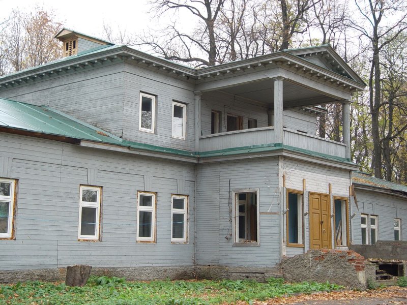 Усадьба дом с мезонином