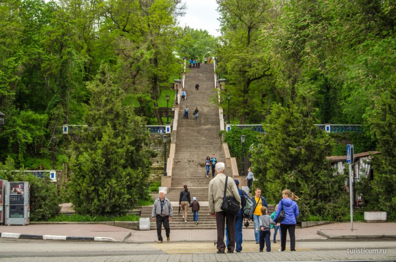 Новая каменная лестница Таганрог