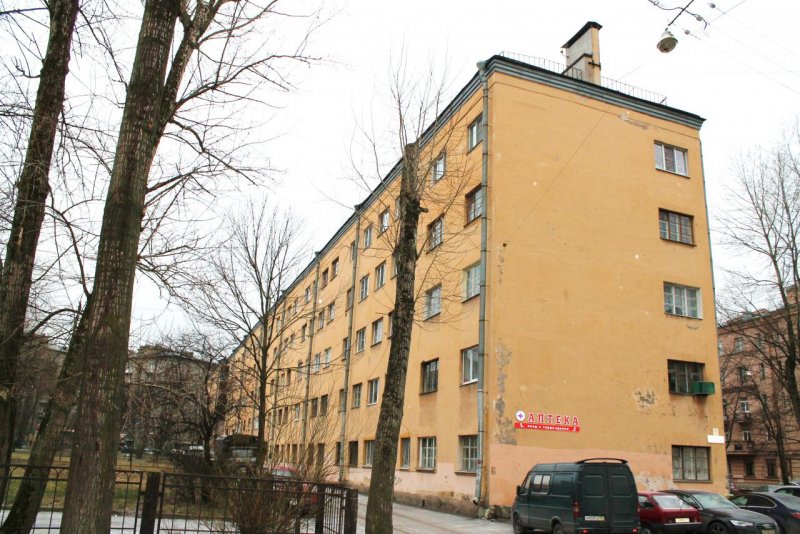 Дом с торца