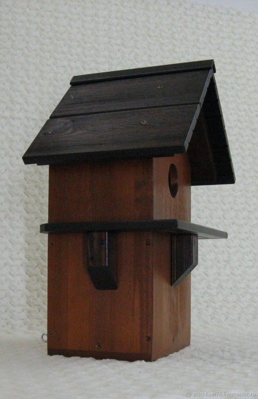 Домик и кормушка для белок
