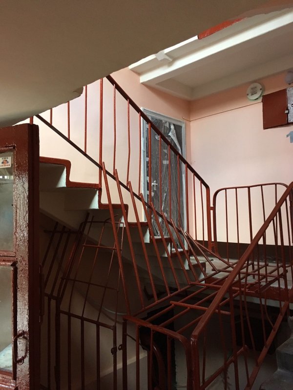 Лестничная клетка в пятиэтажке
