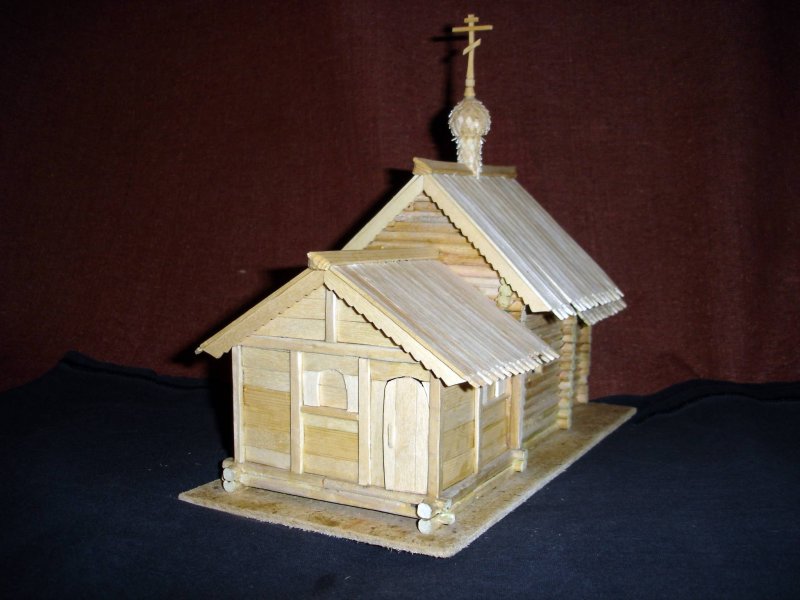 Церковь из шпажек