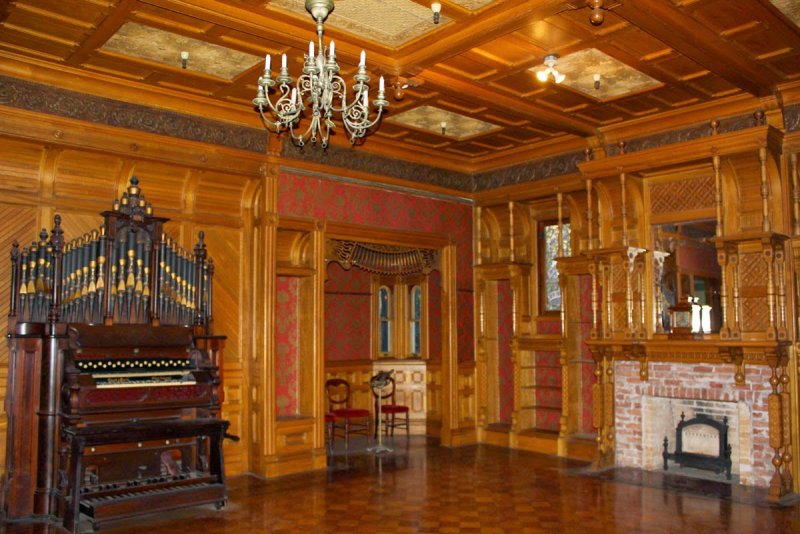 Winchester Mystery House