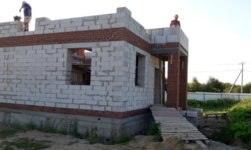 Армопояс для газобетона из кирпича