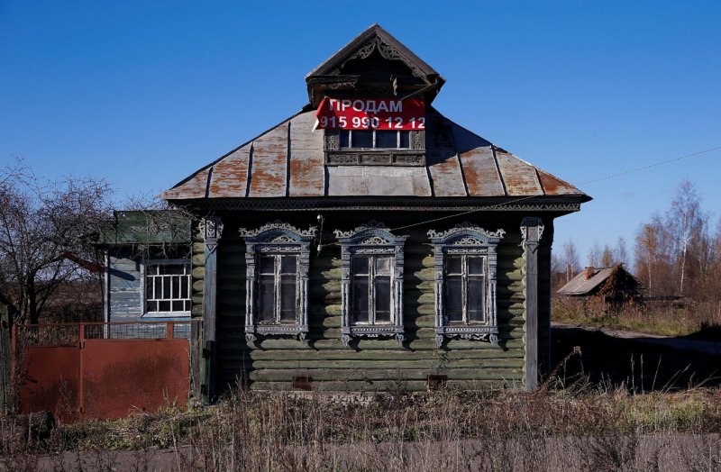 Старый бревенчатый домик