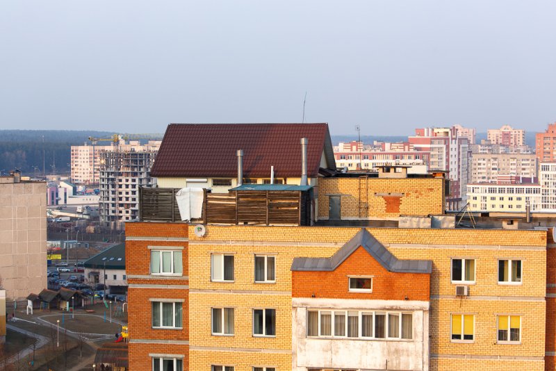 Дом на крыше многоэтажки в Тольятти