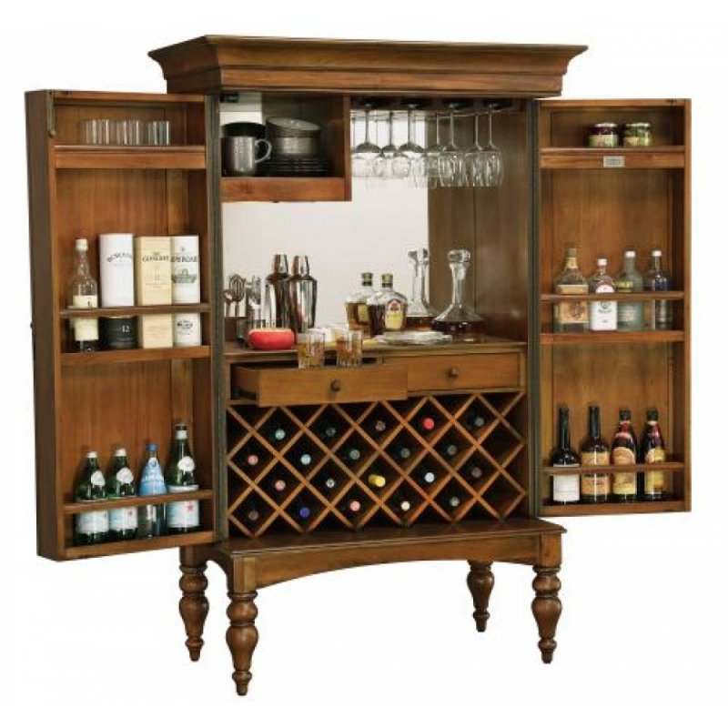 Барный шкаф Howard Miller Cognac