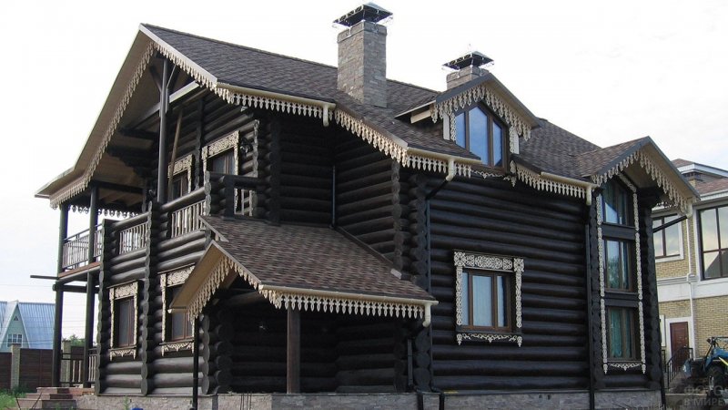 Фасады деревянных домов из бревна