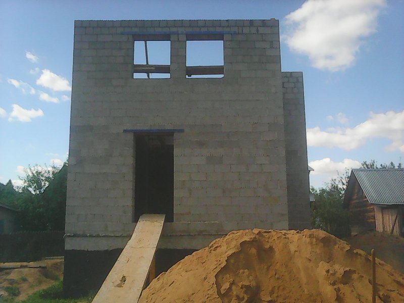Дом из железобетонных блоков