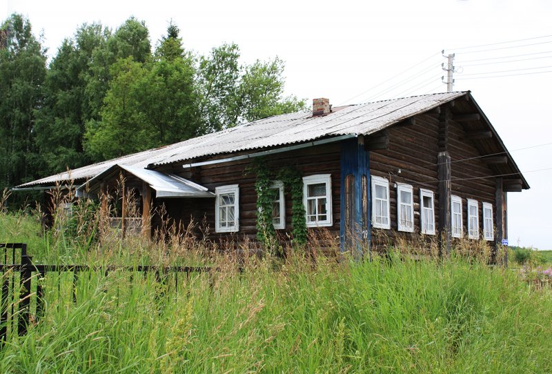 Деревенский дом пятистенок