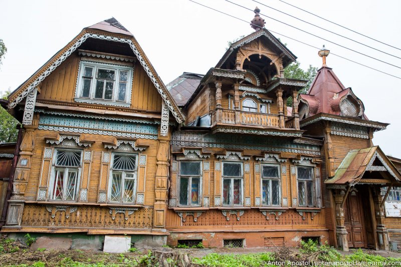 Старинные деревянные здания
