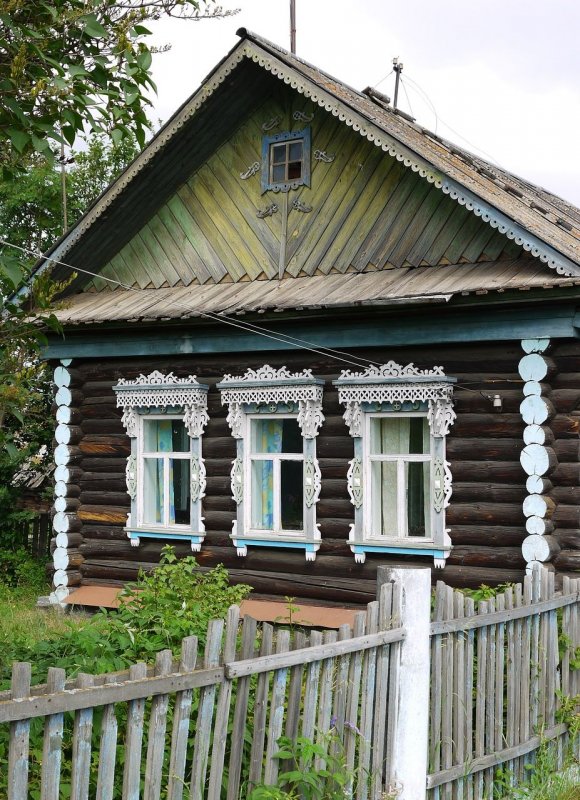 Старый деревянный домик