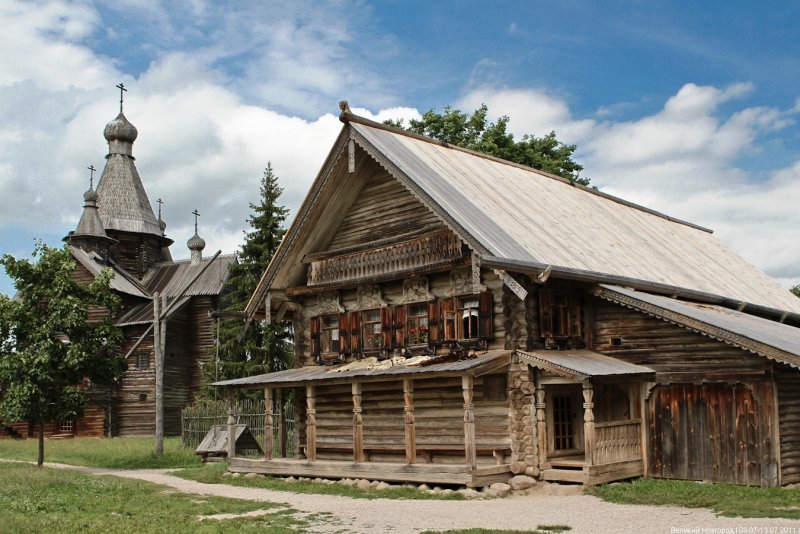 Русская изба Витославлицы