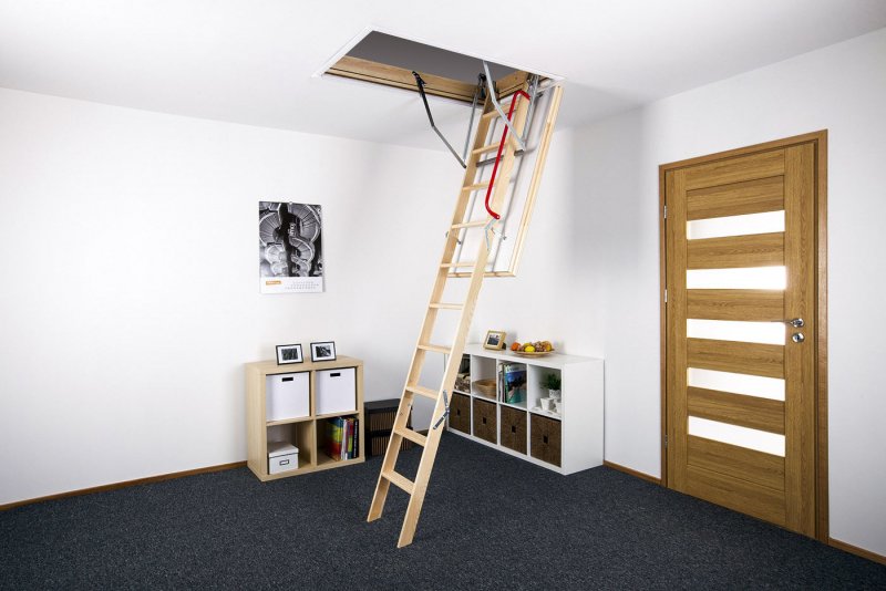Чердачная лестница Fakro OPTISTEP OLN деревянная 600*120*280 мм