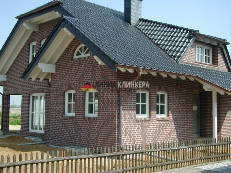 Облицовка дома кирпичом ручной формовки
