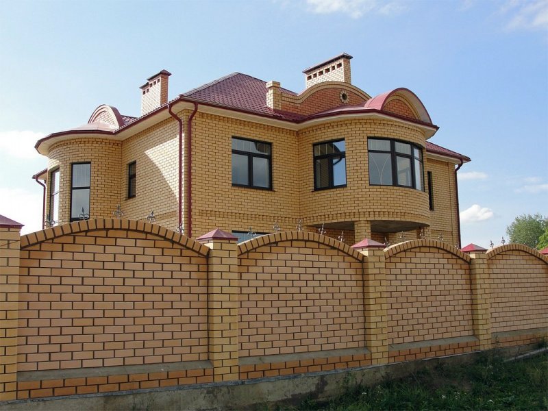 Дом кирпич солома