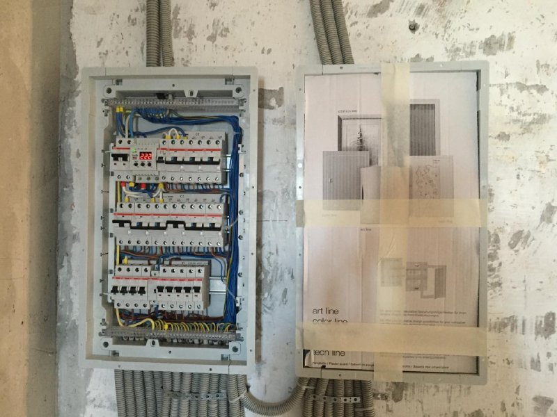 Сборка щитка 16 автоматов IEK