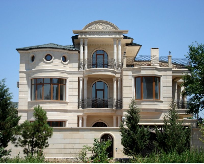 Мекегинский камень фасад