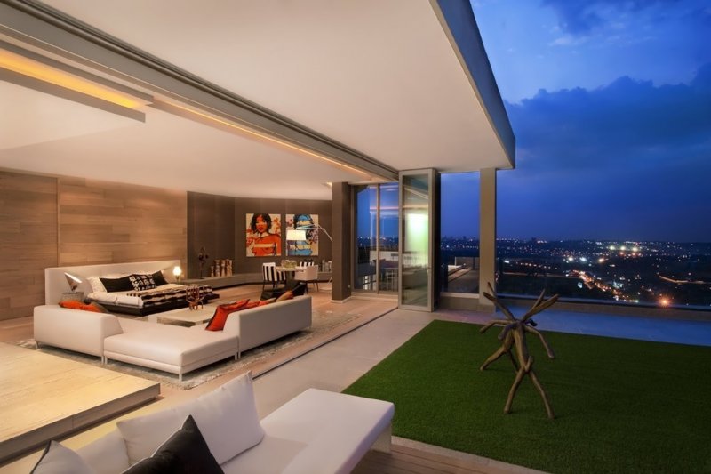 SAOTA HQROOM