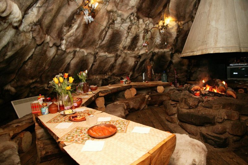 Саамский чум Северное сияние