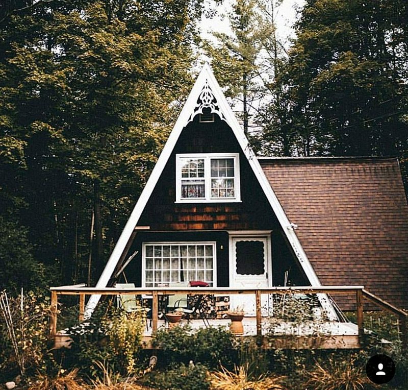 Дом шалаш а frame House.