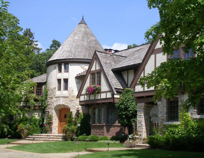 Стиль Тюдор (Tudor Revival Cottage)
