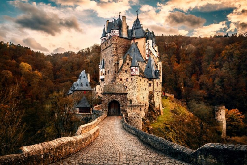 Замок Burg Eltz