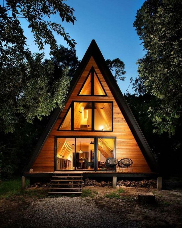 Дом-шалаш (или a-frame House )