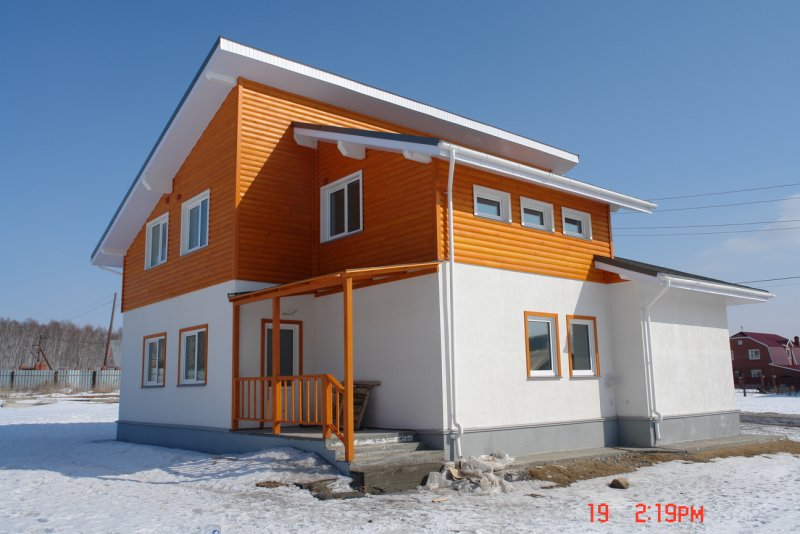 Разноуровневая двускатная крыша