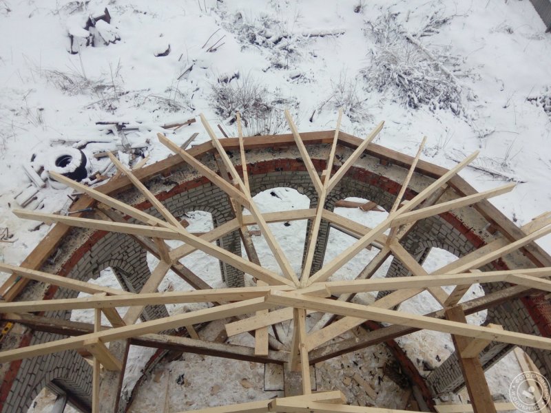 Каркас крыши с эркером