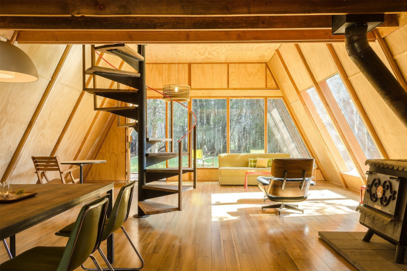 А-образный дом. A-frame. Дом шалаш.