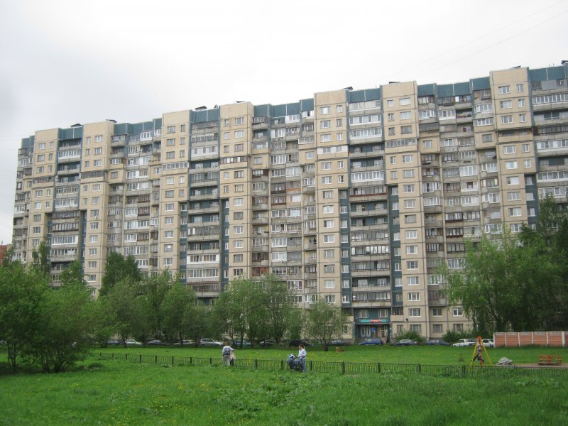 Улица Маршала Казакова 32